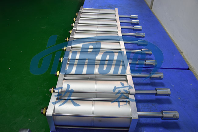 2倍可调行程倍力气缸产品侧面图